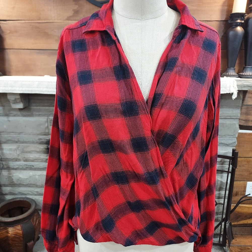 Hollister Red and Navy Plaid Wrap Button-Up Top